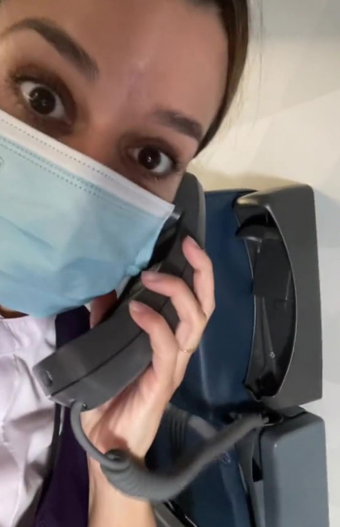 Flight Attendant Discloses 15 &lsquo;Secrets&rsquo; About The Job That Most Passengers Probably Don&rsquo;t Know About