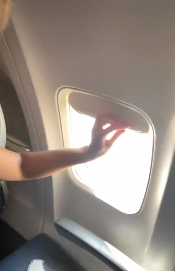 Flight Attendant Discloses 15 &lsquo;Secrets&rsquo; About The Job That Most Passengers Probably Don&rsquo;t Know About