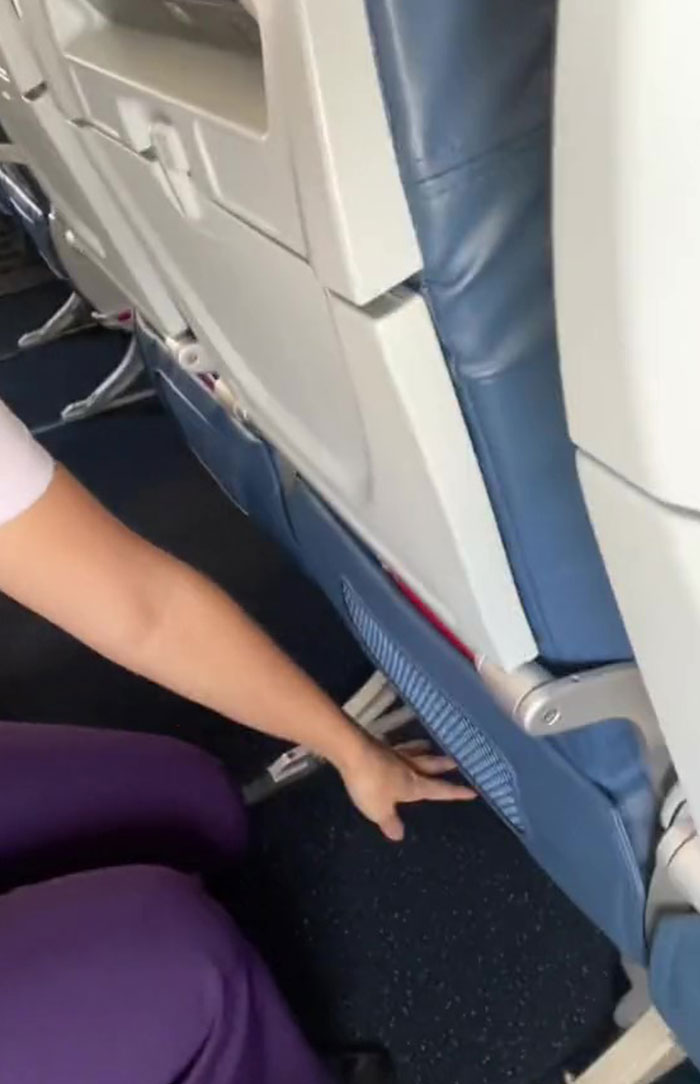 Flight Attendant Discloses 15 &lsquo;Secrets&rsquo; About The Job That Most Passengers Probably Don&rsquo;t Know About