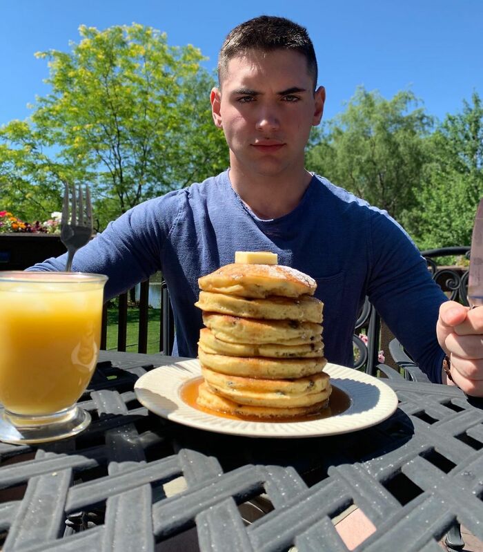 21 Y.O. Guy Went To A Michelin Star Restaurant And Pretended To Be A Food Critic, Goes Viral Online