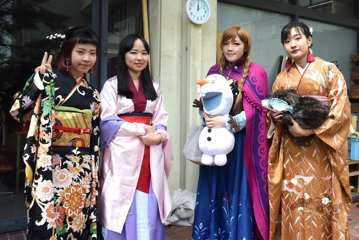 Kyoto-University-Graduation-Outfits