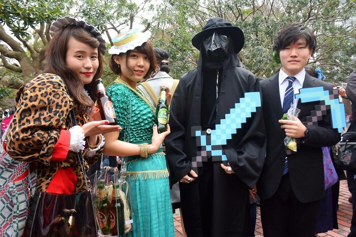 Kyoto-University-Graduation-Outfits