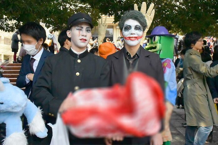 Kyoto-University-Graduation-Outfits