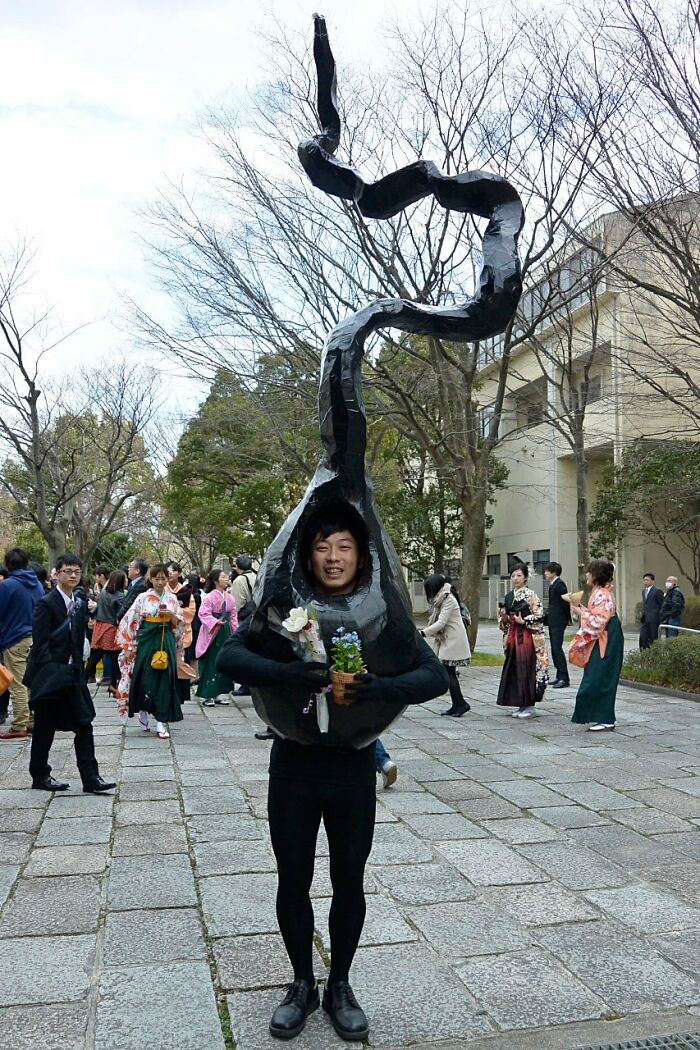Kyoto-University-Graduation-Outfits