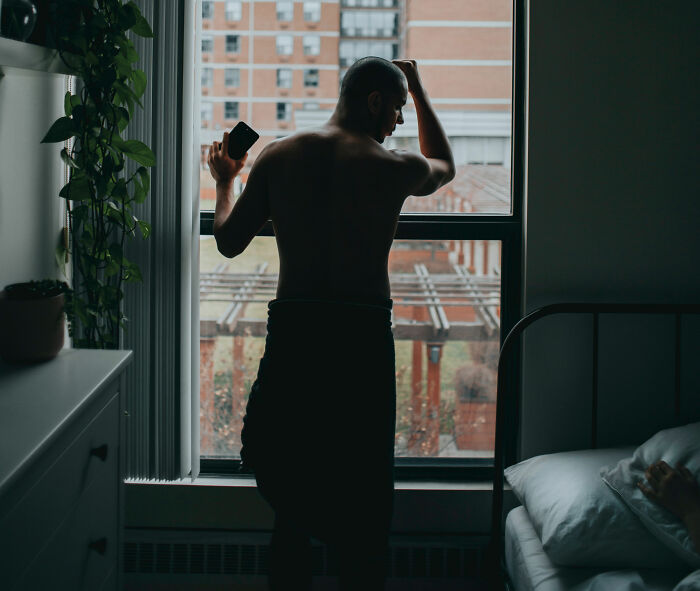 "People Who Are Incapable Of Admitting They Are Wrong" And 30 Other Deal-Breakers, As Shared By Our Community