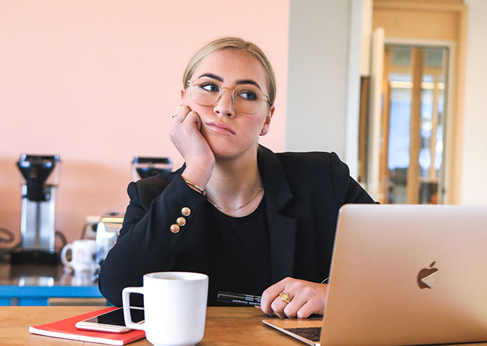 50 Examples Of Men Lacking Basic Life Skills And Expecting Their Female Coworkers To Cover For Them