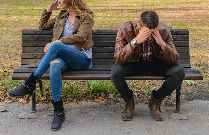 Guy Points Out The Dumb Logic Of Men Saying Women's Standards Are "Too High" And That's Why They'll End Up As "Cat Ladies"