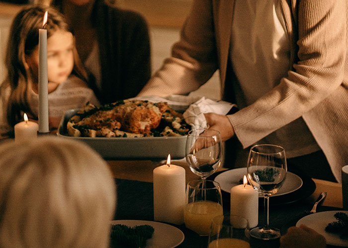 Mom &ldquo;Publicly Embarrasses&rdquo; Rude Vegan Daughter-In-Law At Thanksgiving