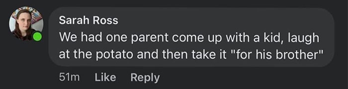Potatoes For Trick-Or-Treaters Become An Instant Hit In This Neighborhood, People Chime In With The Weirdest Halloween Treats They've Seen