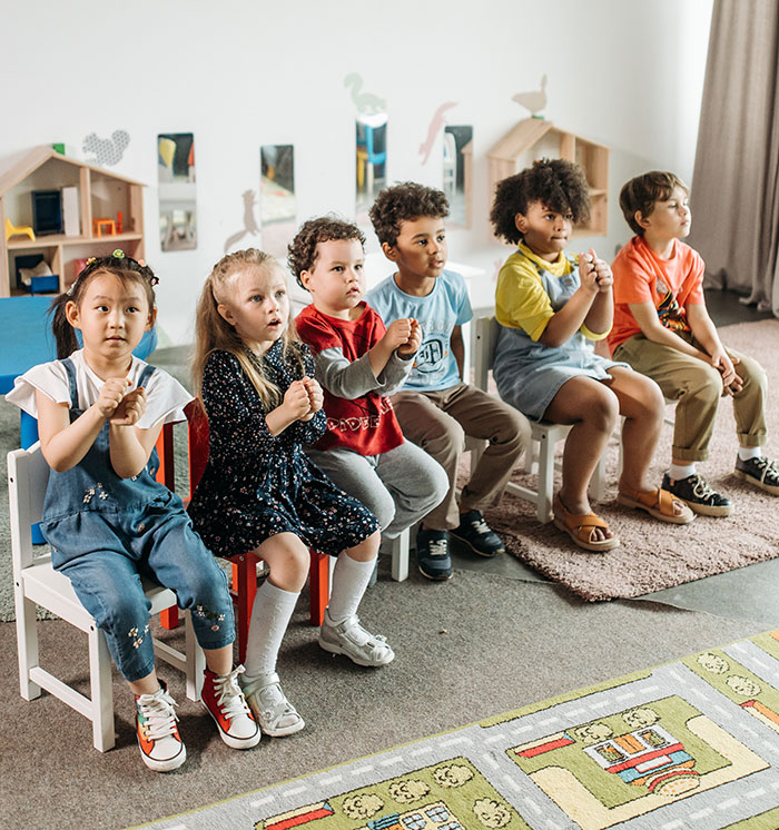 Parent Gives Their Son's Kindergarten Classmates Movie Vouchers, Calls Other Parents "Greedy" And "Cheap" After They Confront Them Parent Gives Their Son's Kindergarten Classmates Movie Vouchers, Calls Other Parents "Greedy" And "Cheap" After They Confront Them