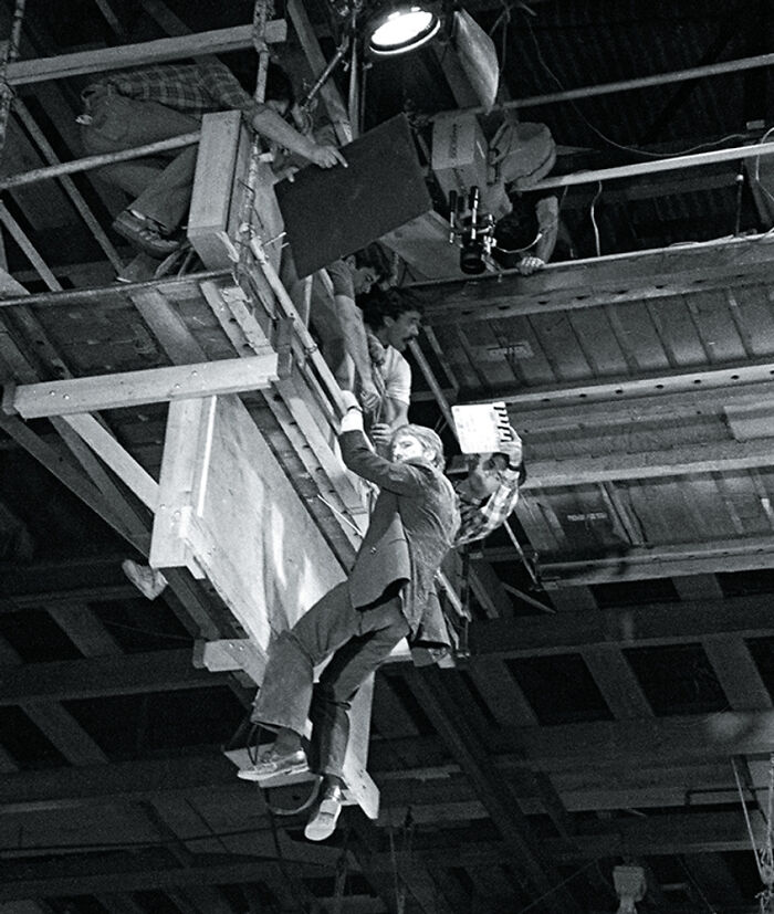 Alan Rickman Shooting His Final Scene As Hans Gruber In 'Die Hard' (1988)