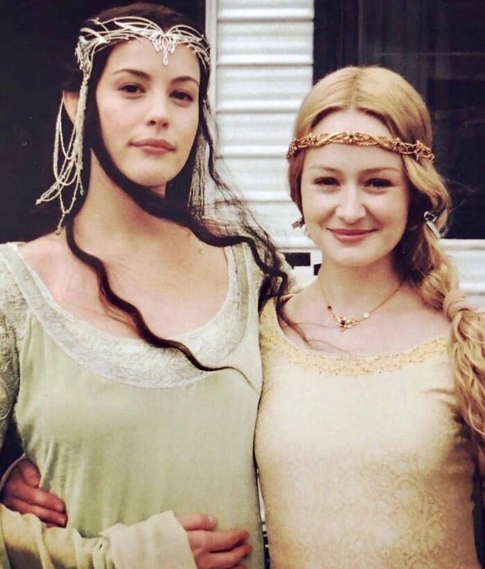 Liv Tyler And Miranda Otto On The Set Of 'The Lord Of The Rings: The Return Of The King'
