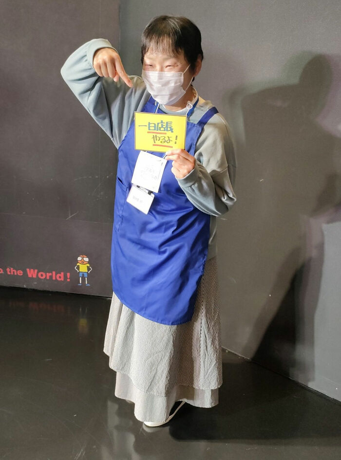 D-List Celebrity Acting As Store Manager For A Special One-Day Promotion