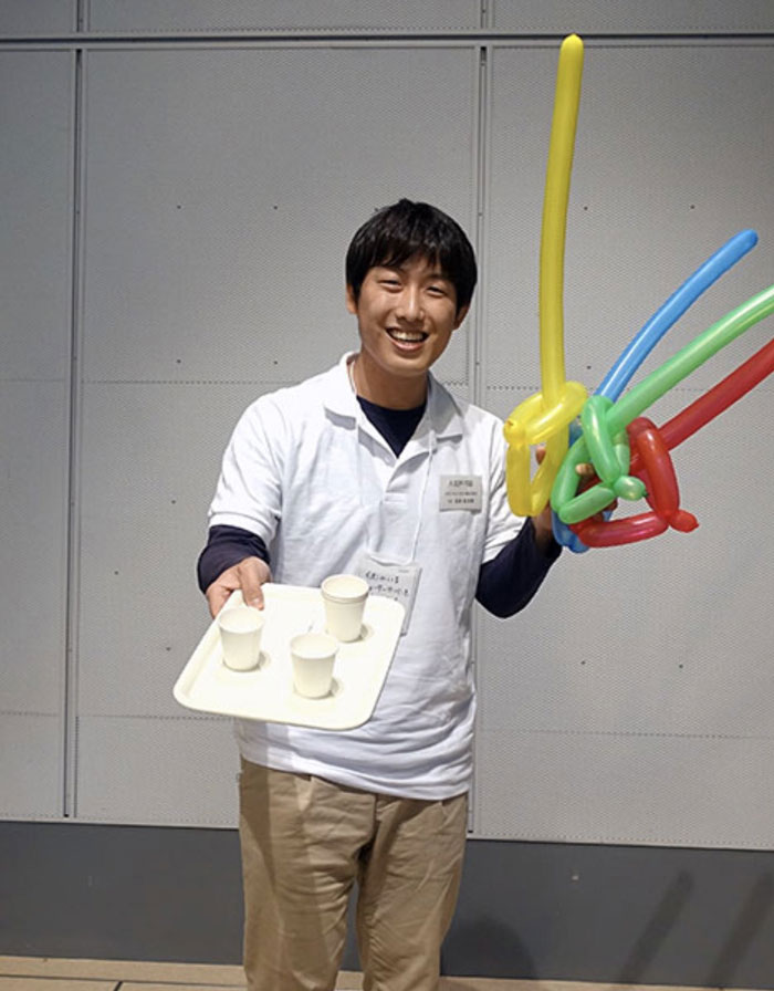 A Person Who Sells Water At Aeon Mall