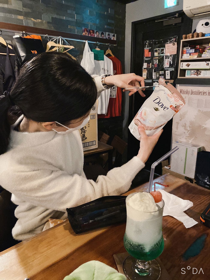 People Who Use Scissors Because They Can't Open The Packaging By Hand Even Though It Says 'Magic Cut'