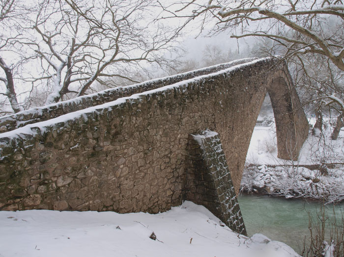 Portaikos bridge in winter