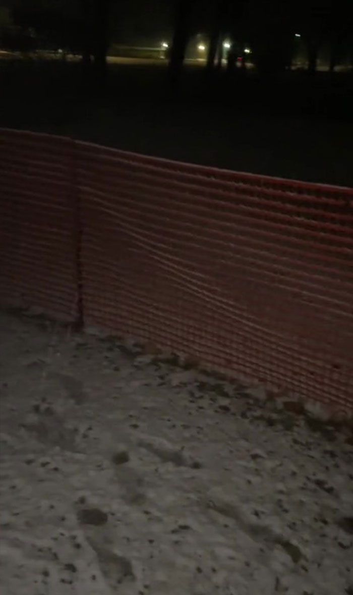 &ldquo;Looks Like We Got Karen As A Neighbor&rdquo;: Man Gets Into A War With Neighbor Who Zip-Tied Her Snow Fence To His Gutters