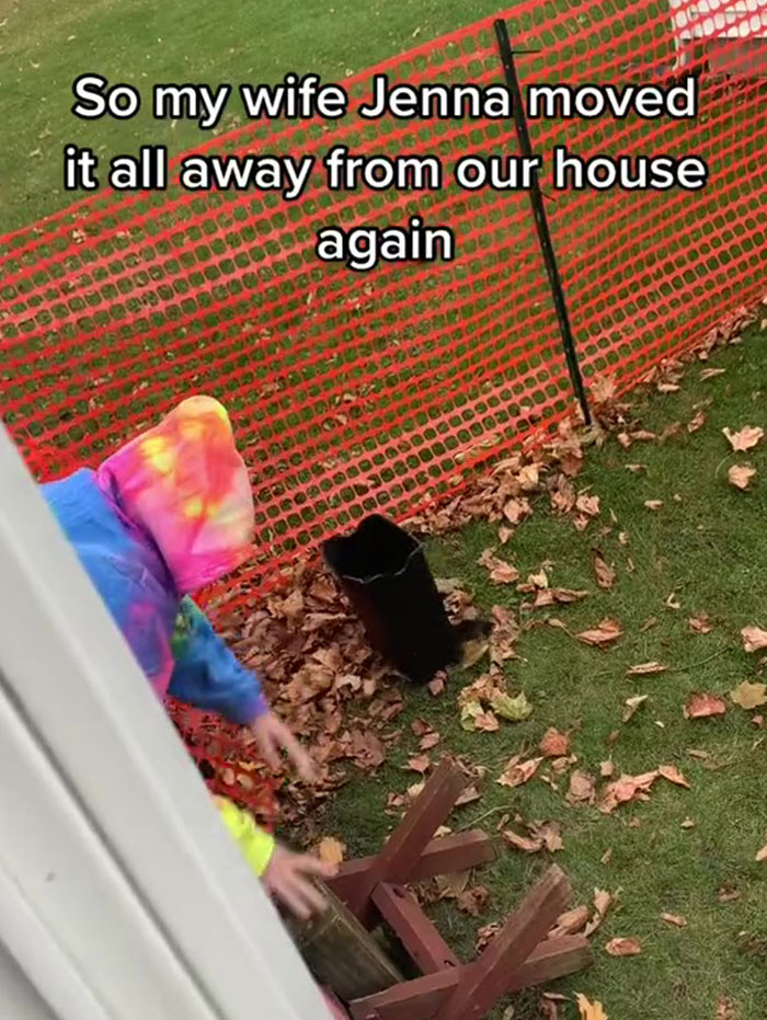 &ldquo;Looks Like We Got Karen As A Neighbor&rdquo;: Man Gets Into A War With Neighbor Who Zip-Tied Her Snow Fence To His Gutters