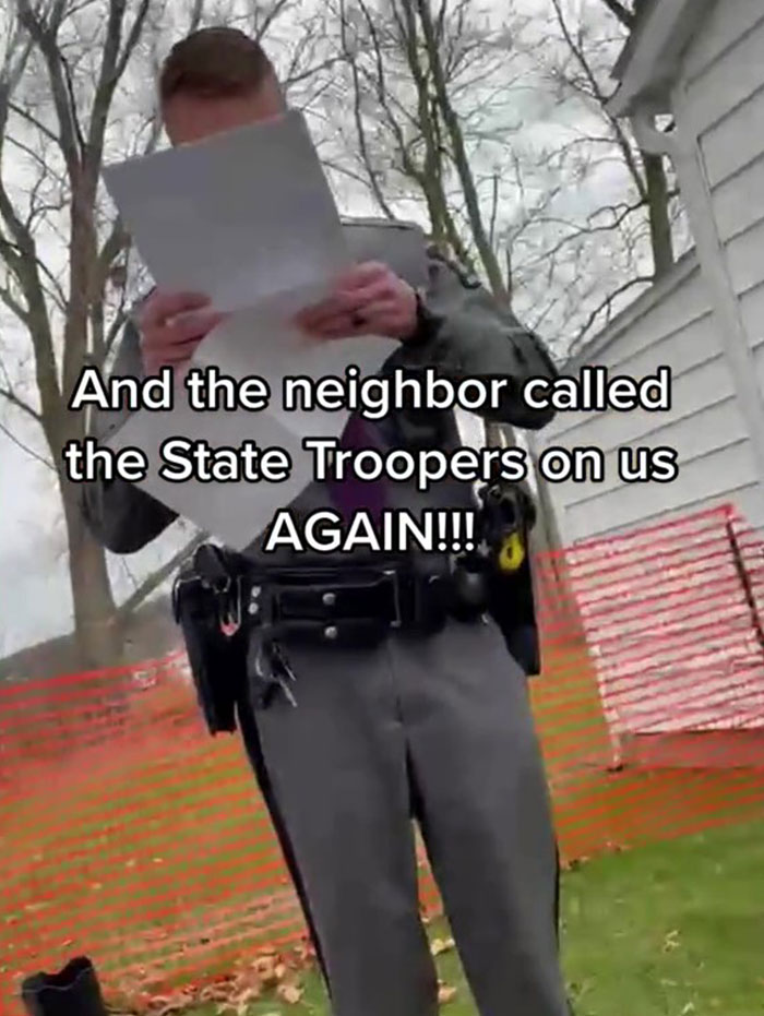 &ldquo;Looks Like We Got Karen As A Neighbor&rdquo;: Man Gets Into A War With Neighbor Who Zip-Tied Her Snow Fence To His Gutters