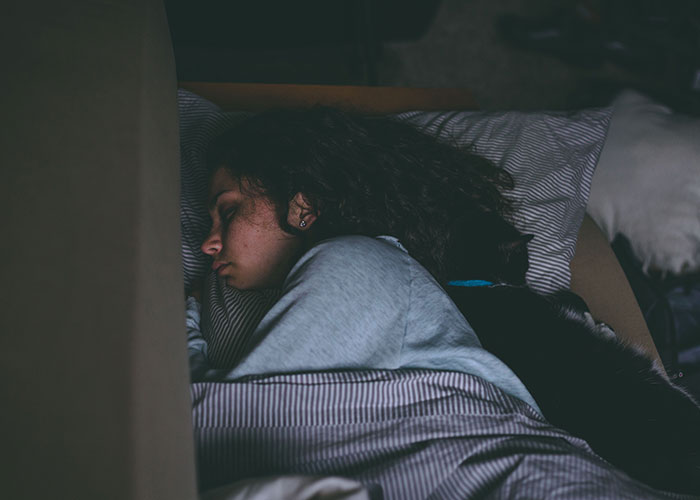 40 People Share The Non-Negotiable Rules They Have In Their Homes, And Some Are Very Strange