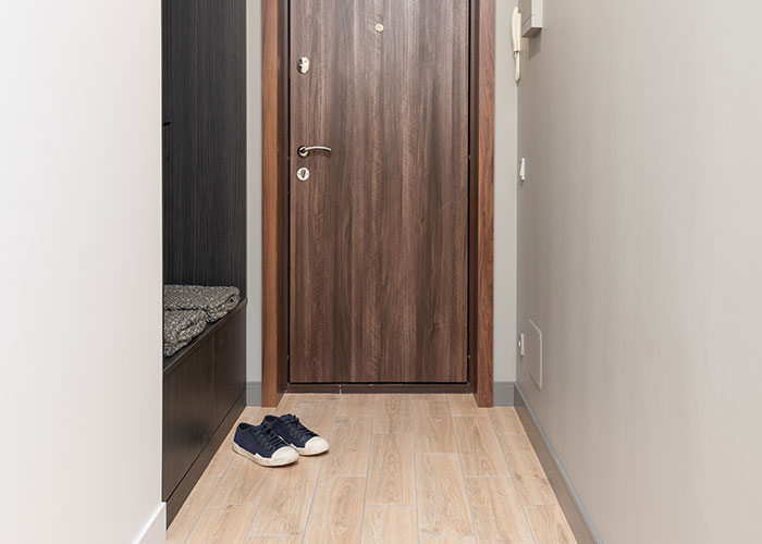 40 People Share The Non-Negotiable Rules They Have In Their Homes, And Some Are Very Strange