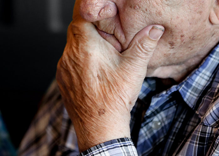 Someone Asks Childfree People Over 40 How They Feel About Not Having Kids, Gets 30 Honest Answers