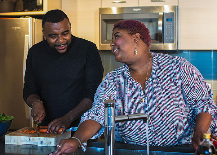 Someone Asks Childfree People Over 40 How They Feel About Not Having Kids, Gets 30 Honest Answers