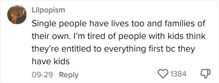 Woman Reminds Everyone That Childfree People Also Have Families After Being Asked To Give Up Her Holiday For A Coworker That Has Kids Woman Reminds Everyone That Childfree People Also Have Families After Being Asked To Give Up Her Holiday For A Coworker That Has Kids