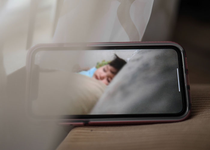 30 Surprising, Unsettling, And Sweet Moments Captured On Nanny Cams, As Shared In This Online Group
