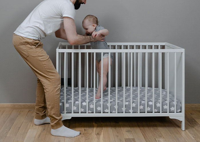 30 Surprising, Unsettling, And Sweet Moments Captured On Nanny Cams, As Shared In This Online Group