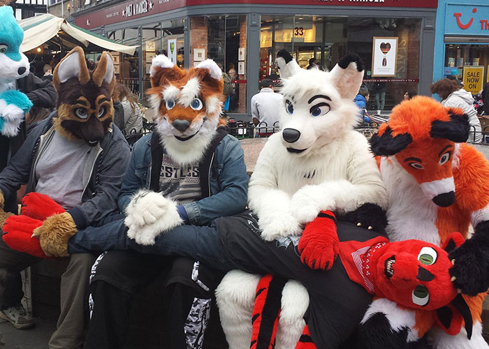 30 Surprising, Unsettling, And Sweet Moments Captured On Nanny Cams, As Shared In This Online Group