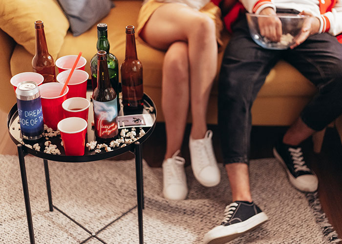 35 Times People Just Had To "Take One For The Team", As Shared In This Online Thread