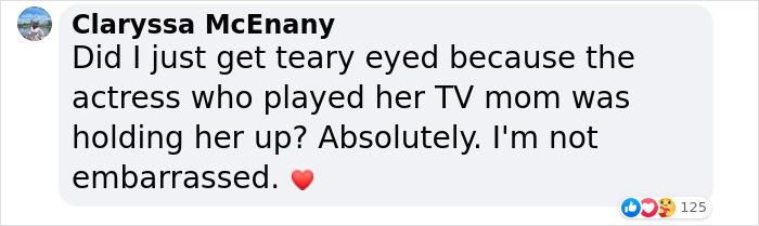 People Are Cheering On Christina Applegate For Appearing In Public For The First Time After Her MS Diagnosis To Uncover Her Hollywood Star Of Fame