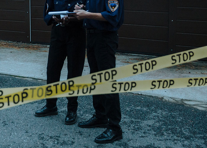 30 Street-Smart People Share How To Spot The Signs Of A Bad Neighborhood Early Enough To Leave Unharmed