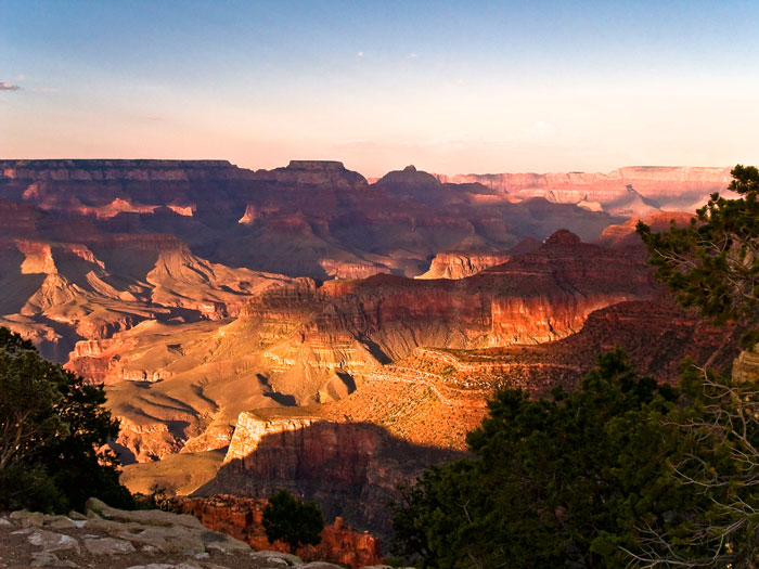 “[Am I The Jerk] For Expecting My Girlfriend To Cancel Her Plans For Me?”