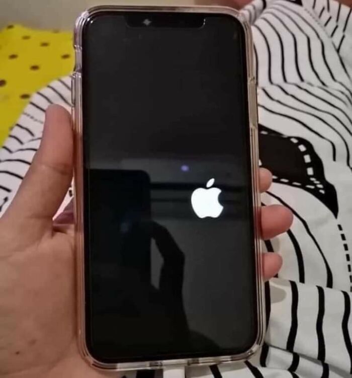 Cuando compras un iPhone por 120 dólares 