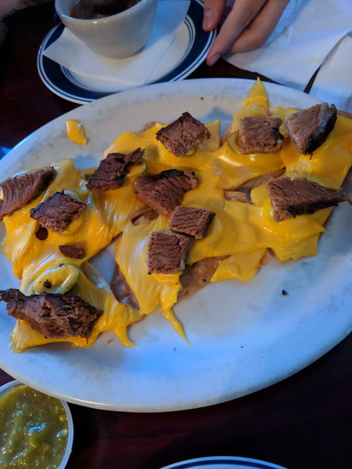 Ordered The Brisket Nachos. Got A Pound Of Kraft Singles