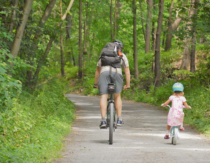 30 Daughters Share What Their Fathers Didn't Know While They Were Growing Up