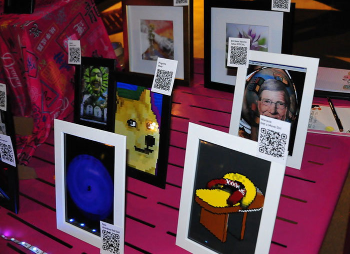 23 Things That Are Slowly Phasing Out In 2022 And Are Probably Going To Completely Disappear