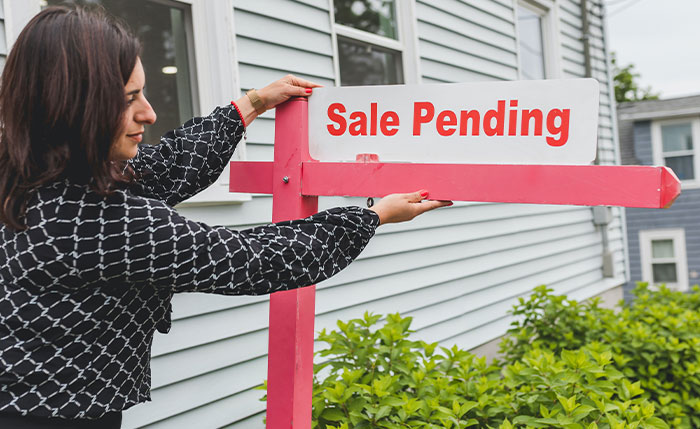 23 Things That Are Slowly Phasing Out In 2022 And Are Probably Going To Completely Disappear