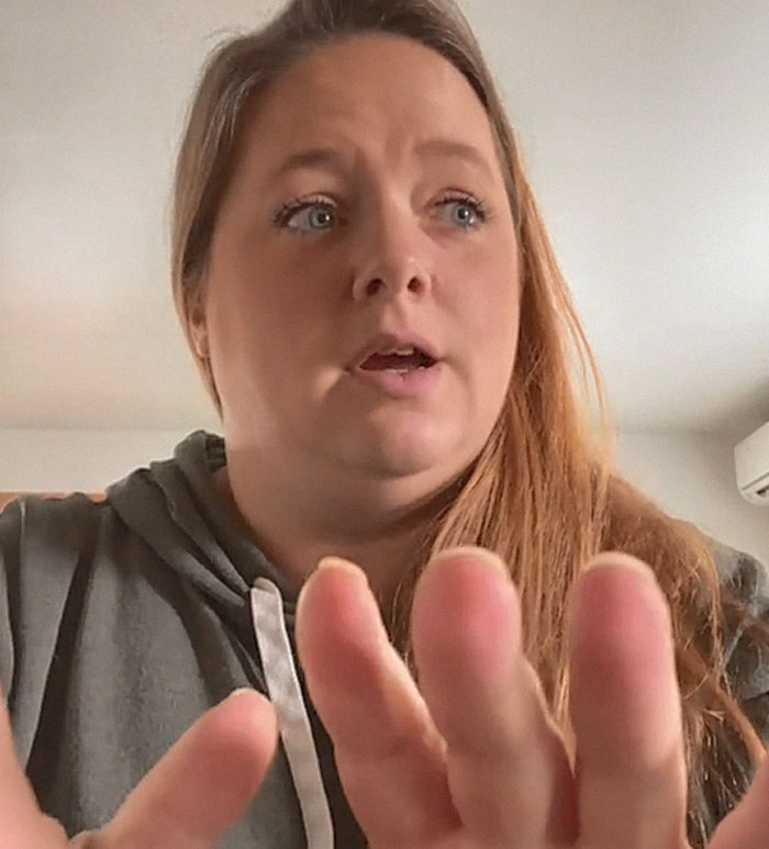 Cops Burst Into This Mother's Bedroom After They Find Her Child Cold, Alone And Screaming In The Front Yard