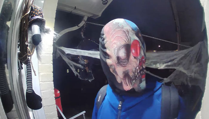 Viral Video With Over 1M Views Shows Two Kids Leaving Candy In An Empty Treat Bowl In A Heartwarming Act Of Kindness