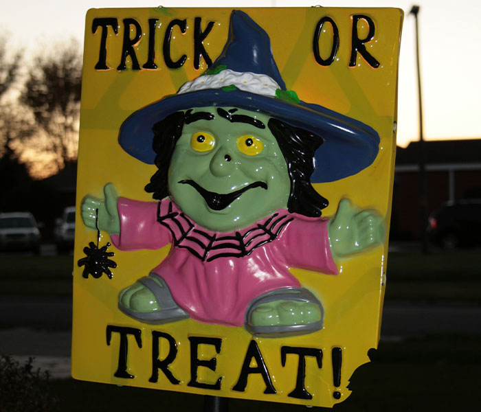 Viral Video With Over 1M Views Shows Two Kids Leaving Candy In An Empty Treat Bowl In A Heartwarming Act Of Kindness