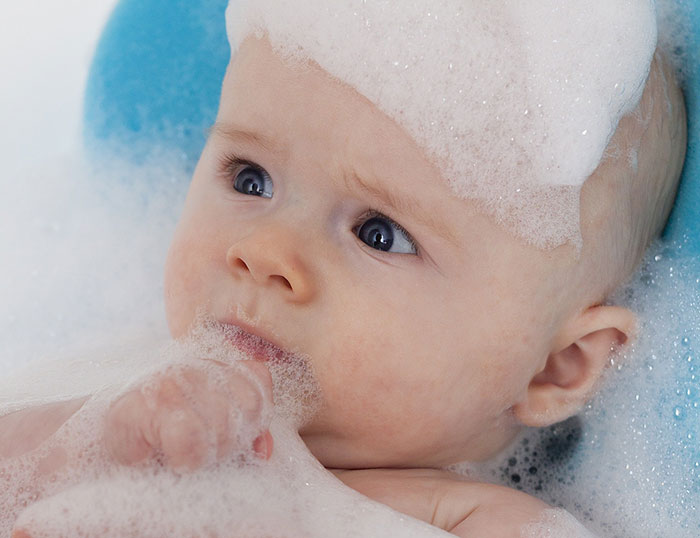 "He Wants A Divorce": Gamer Husband Lashes Out At Wife For Pausing His Game So He Would Bathe The Baby