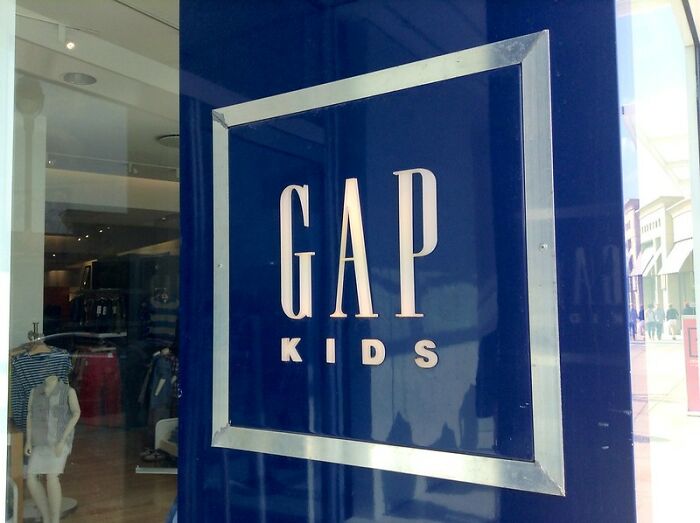 6 Controversial Logo Redesign Fails, As Pointed Out By This Guy On TikTok