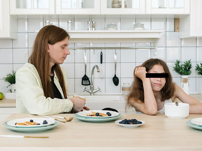 25 "Tendencias" de la crianza moderna que resultan insoportables para muchos