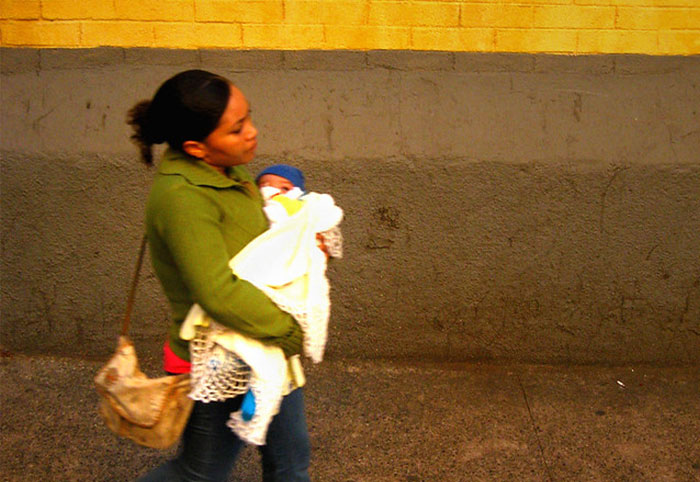 25 "Tendencias" de la crianza moderna que resultan insoportables para muchos