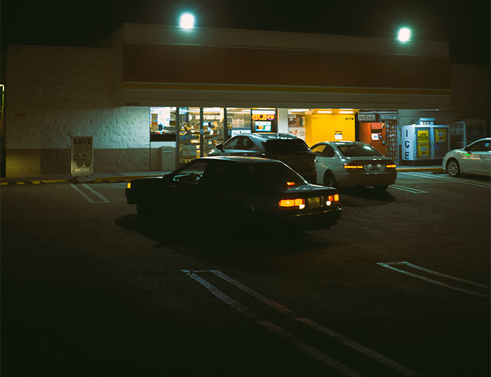 "Today I [Screwed Up] By Using Airbnb": Guy Shares Horrible Experience With Airbnb, Sparks A Discussion