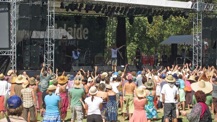 35 People Answer "What Is The Most Important/Biggest Unspoken Rule You Know?”