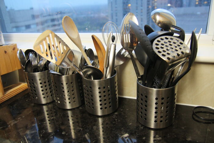 30 People Online Unveil 'Tricks' That Make Matters Easier In Their Kitchen